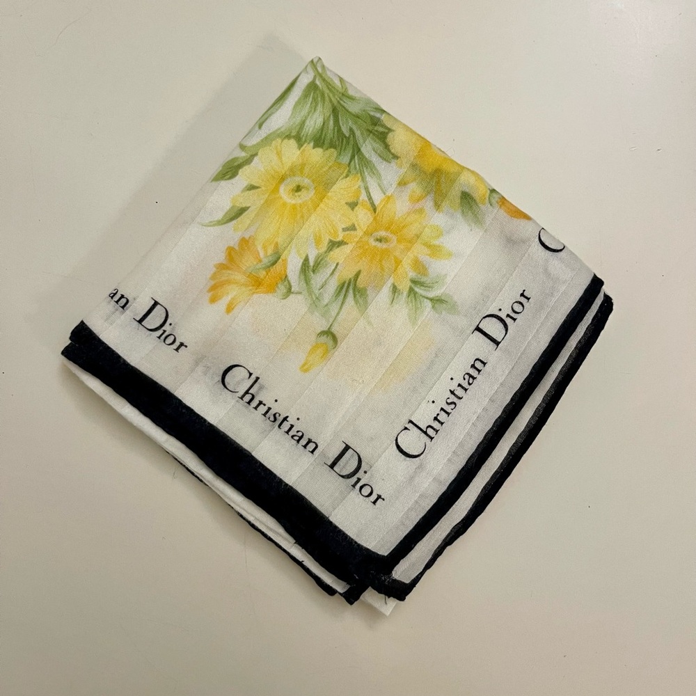 Vtg Christian Dior Yellow Floral Handkerchief - 18x18 Pocket Square - Picture 2 of 9